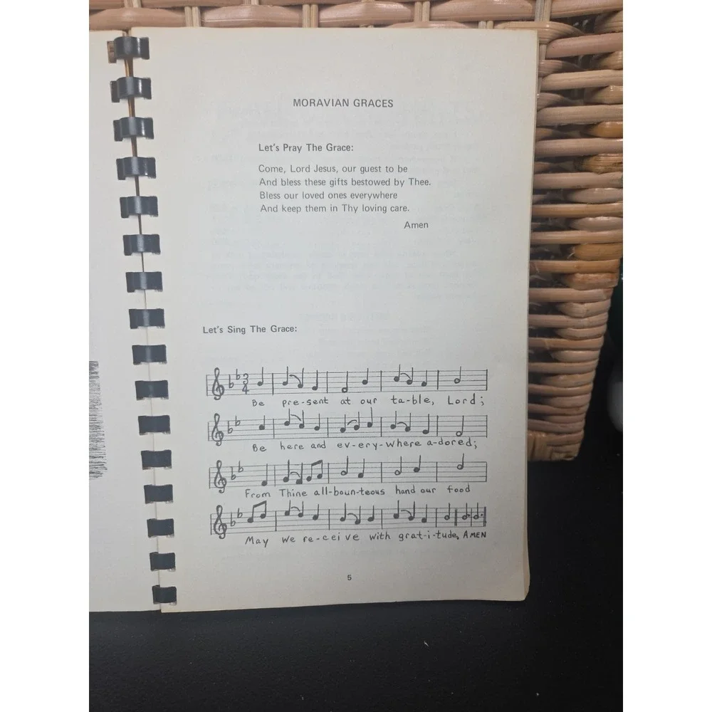 The Hopewell Dinner Bell Moravian Church Winston-Salem NC 1971 Cookbook Spiral‎